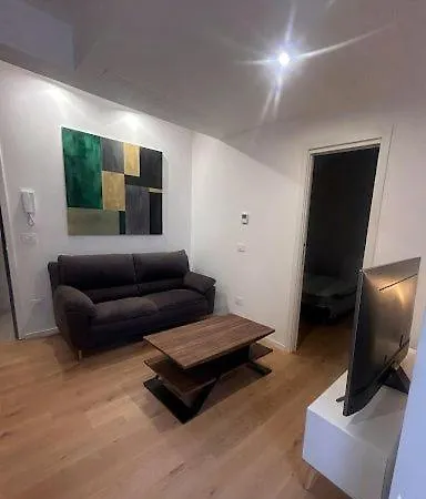 Cavour 130 Nocleg ze śniadaniem 3*